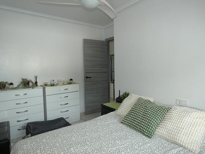Image No.20-3 Bed Villa / Detached for sale