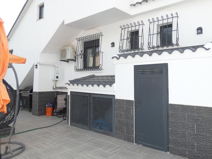 Image No.46-3 Bed Villa / Detached for sale