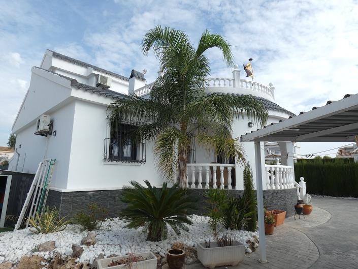 Image No.59-3 Bed Villa / Detached for sale