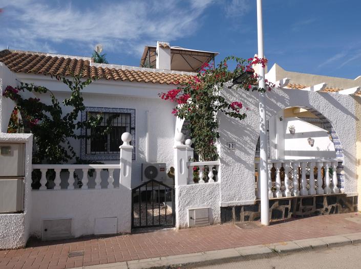 Image No.2-2 Bed House/Villa for sale