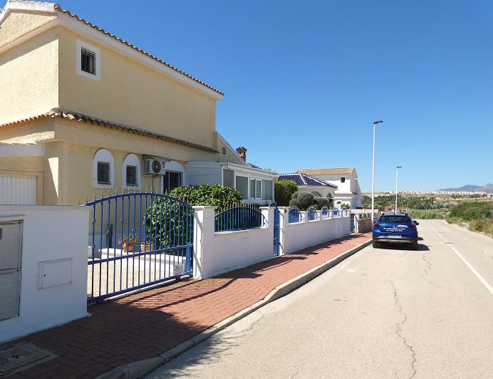 Image No.60-3 Bed Villa / Detached for sale
