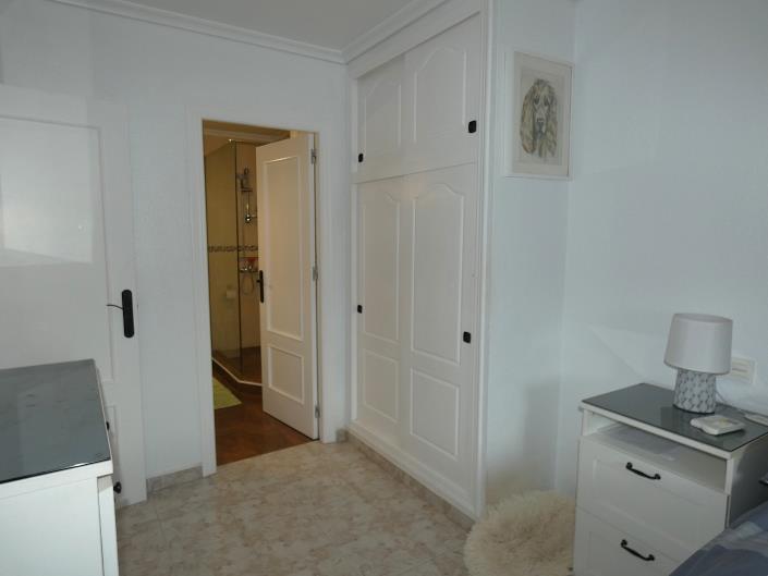 Image No.21-2 Bed Villa / Detached for sale