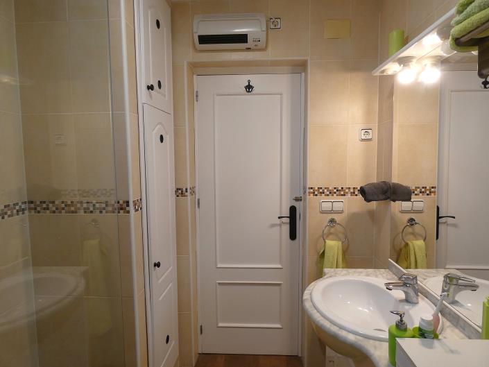 Image No.24-2 Bed Villa / Detached for sale