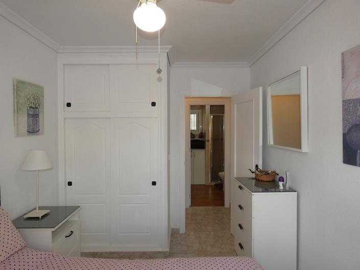 Image No.26-2 Bed Villa / Detached for sale