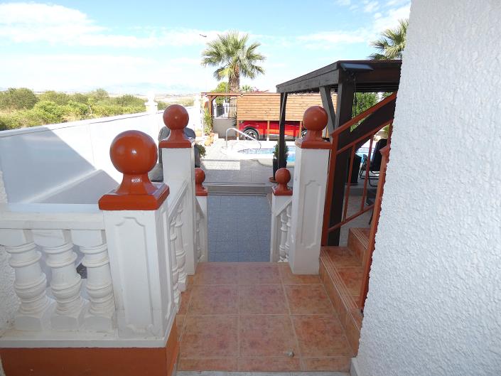 Image No.33-2 Bed Villa / Detached for sale