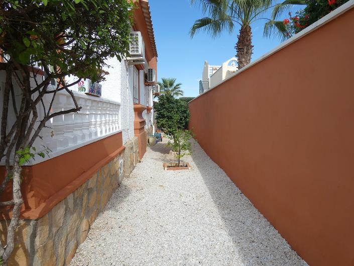 Image No.53-2 Bed Villa / Detached for sale