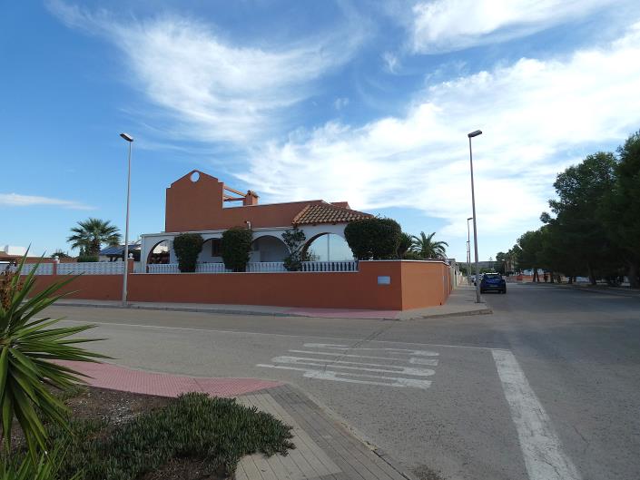 Image No.54-2 Bed Villa / Detached for sale