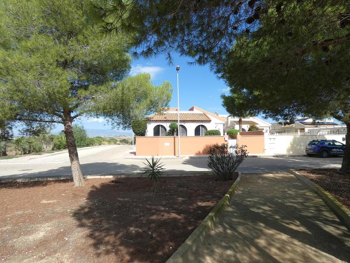 Image No.58-2 Bed Villa / Detached for sale