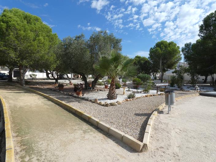 Image No.59-2 Bed Villa / Detached for sale