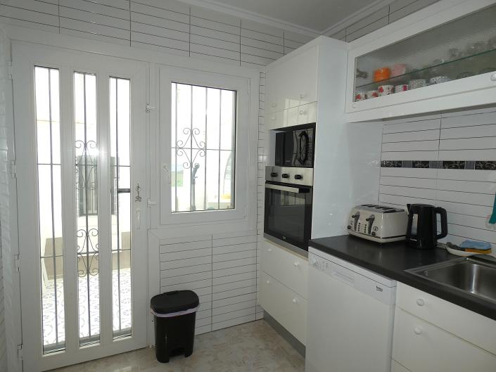 Image No.28-4 Bed Villa / Detached for sale