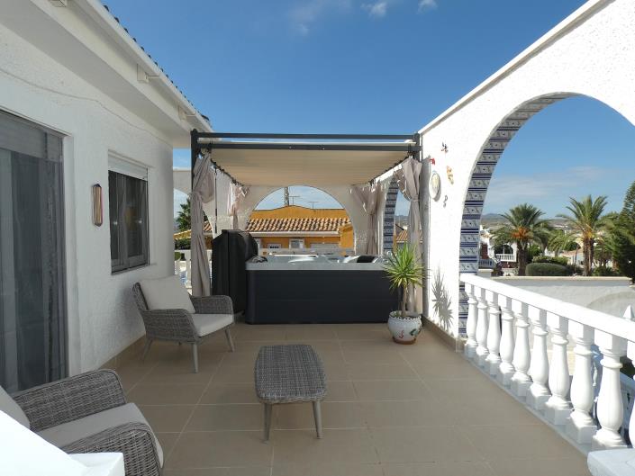 Image No.56-4 Bed Villa / Detached for sale