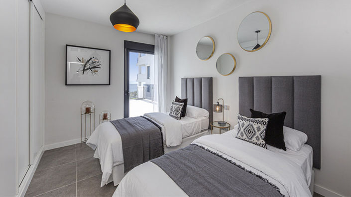 Image No.10-2 Bed Apartment for sale