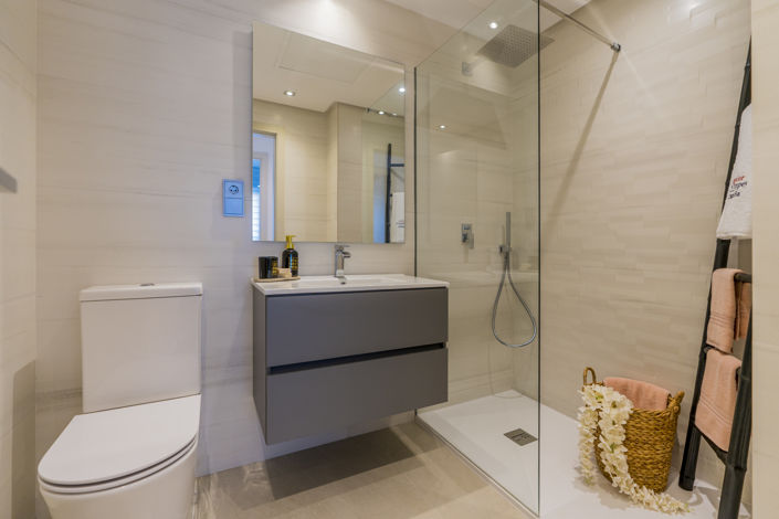 Image No.20-3 Bed Apartment for sale