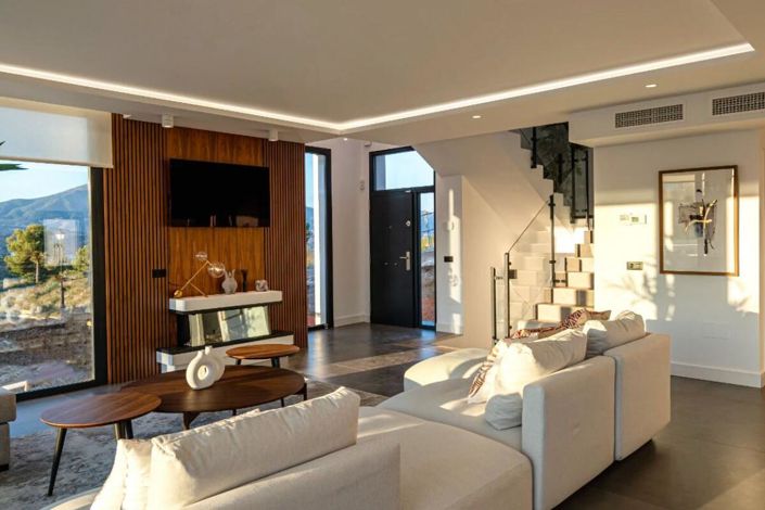 Image No.20-3 Bed Villa for sale