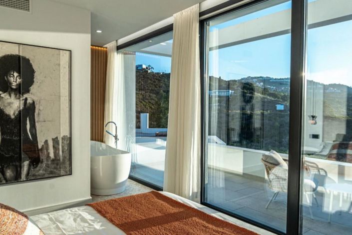 Image No.27-3 Bed Villa for sale