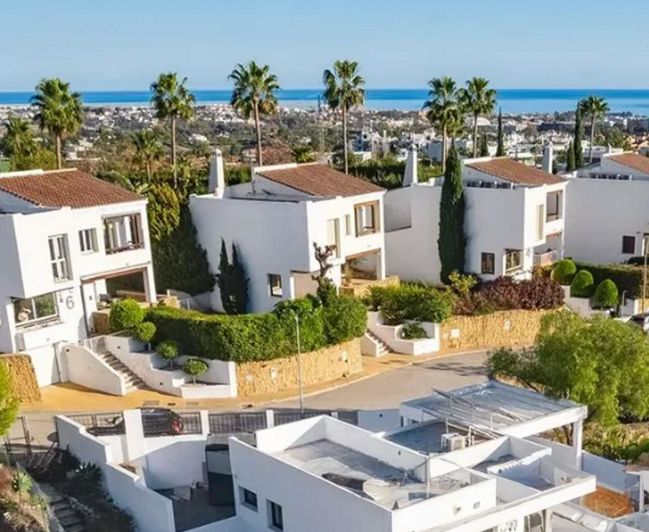 Image No.29-3 Bed Apartment for sale