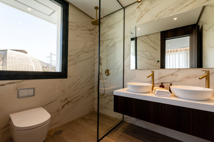 Image No.10-4 Bed Villa for sale