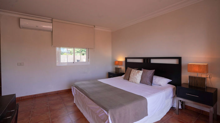 Image No.24-4 Bed Villa for sale