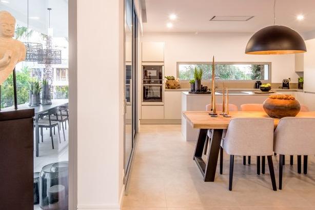 Image No.30-4 Bed Villa for sale