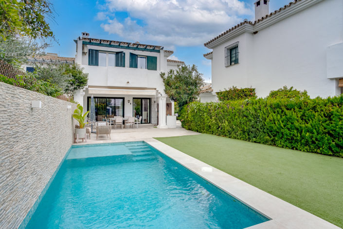 Image No.26-3 Bed Villa for sale