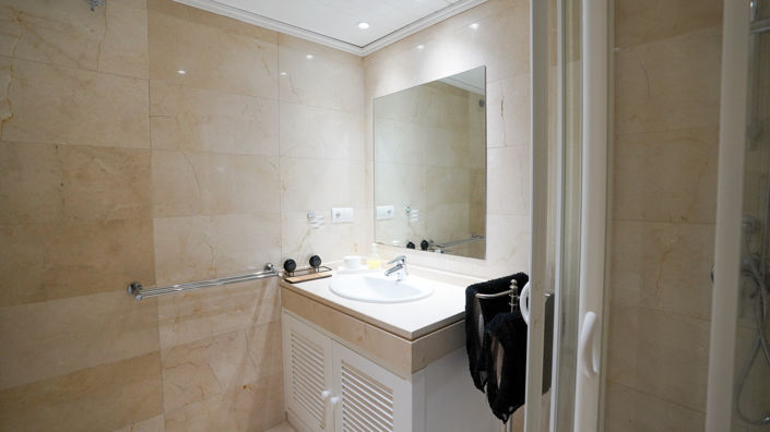 Image No.24-2 Bed Apartment for sale