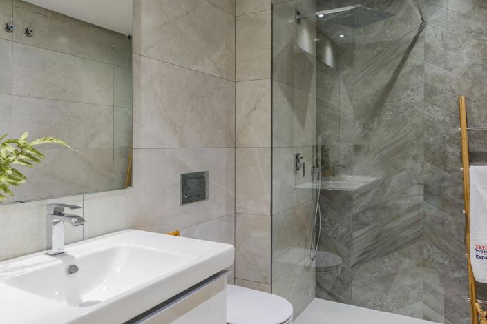 Image No.27-3 Bed Apartment for sale