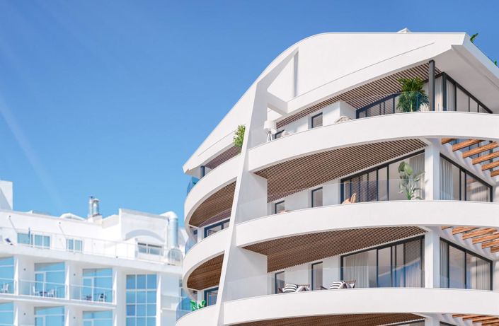 Image No.21-3 Bed Apartment for sale