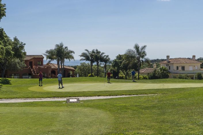 Image No.26-3 Bed Apartment for sale