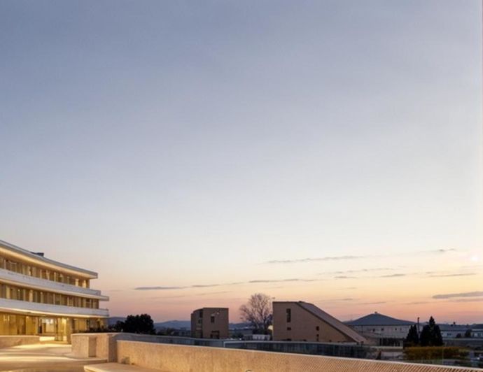 Image No.18-3 Bed Apartment for sale