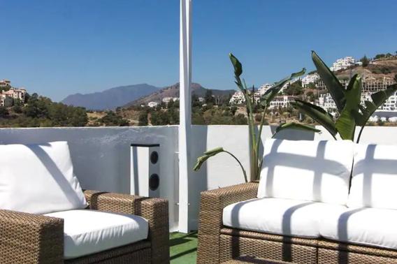 Image No.23-2 Bed Apartment for sale