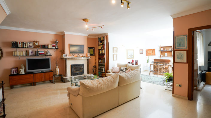 Image No.37-4 Bed Villa for sale