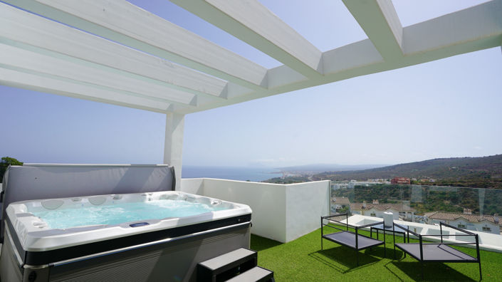 Image No.1-3 Bed Villa for sale