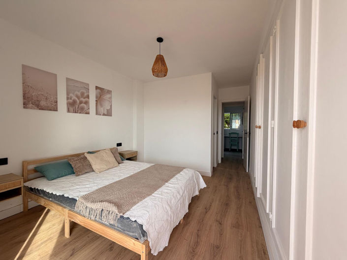 Image No.10-3 Bed Apartment for sale