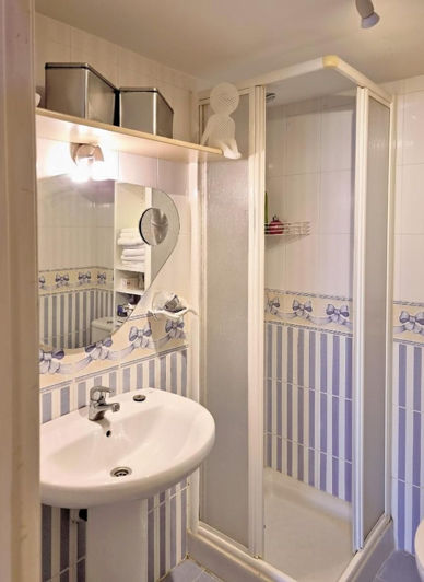 Image No.16-2 Bed Apartment for sale