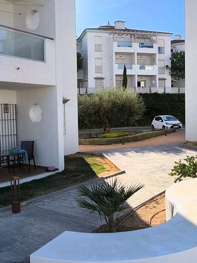 Image No.25-2 Bed Apartment for sale