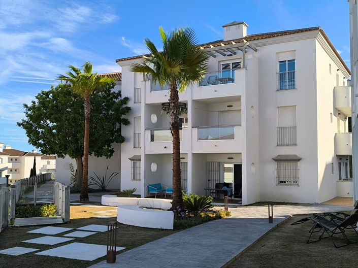 Image No.8-2 Bed Apartment for sale