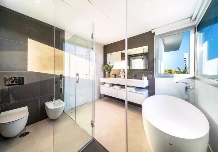 Image No.5-Villa de 4 chambres à vendre à Marbella