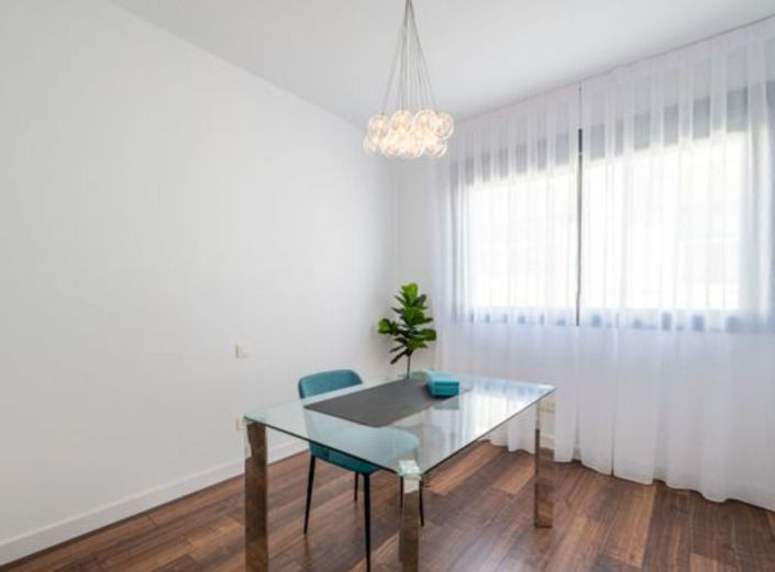 Image No.40-3 Bed Villa for sale