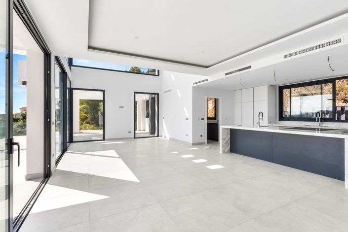 Image No.26-5 Bed Villa for sale