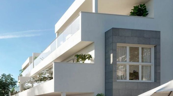 Image No.21-3 Bed Apartment for sale