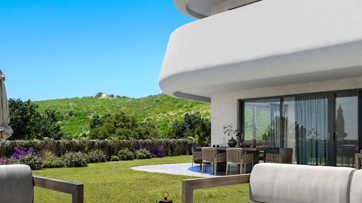 Image No.24-3 Bed Apartment for sale