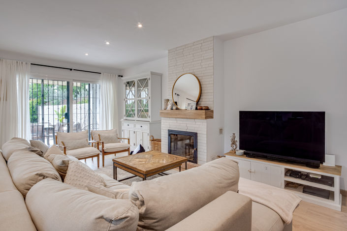 Image No.3-3 Bed Villa for sale