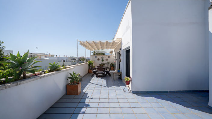 Image No.10-2 Bed Apartment for sale