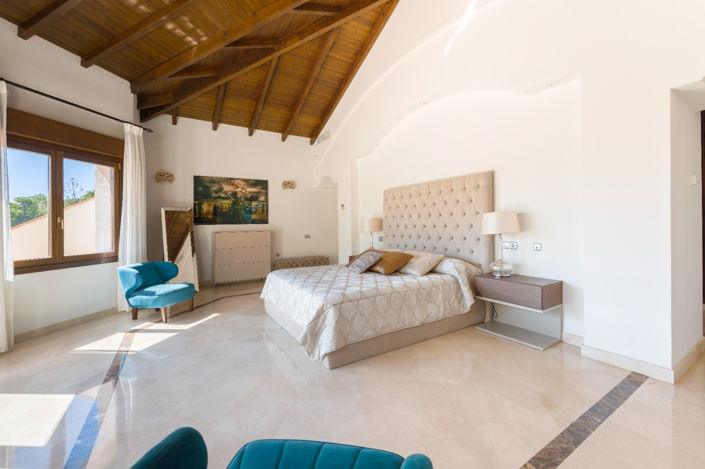 Image No.15-6 Bed Villa for sale