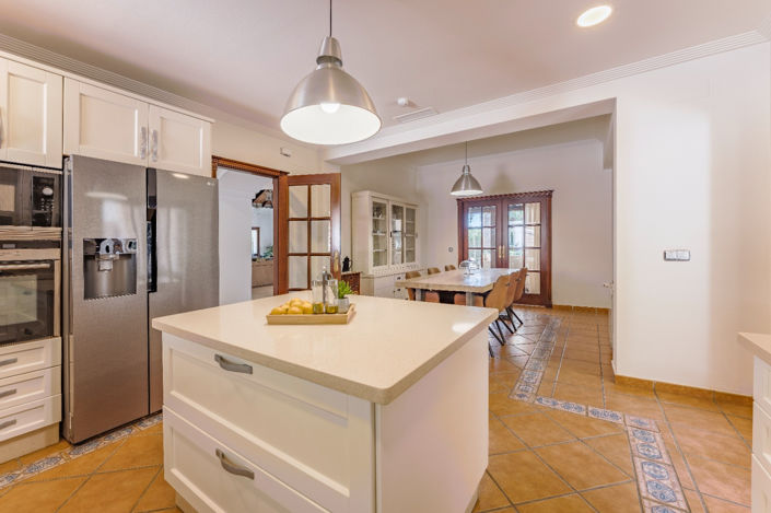 Image No.7-6 Bed Villa for sale