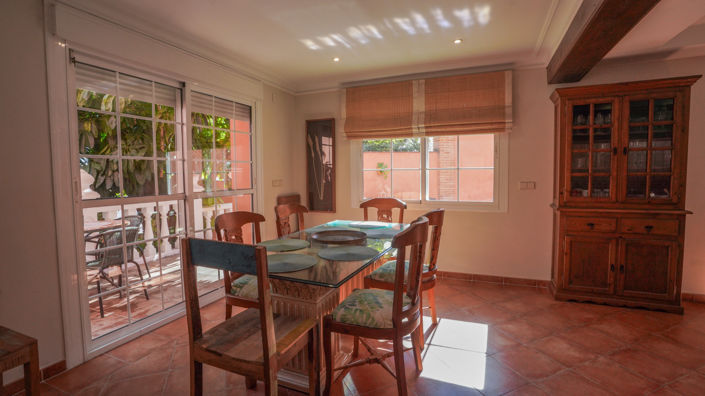 Image No.5-Villa de 4 chambres à vendre à Marbella