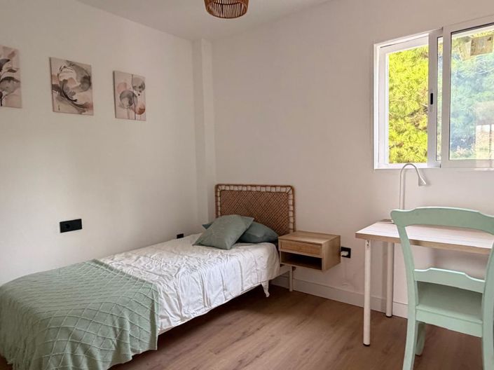 Image No.28-3 Bed Apartment for sale