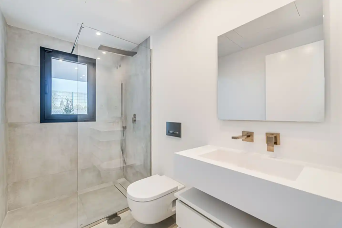 Image No.10-5 Bed Villa for sale