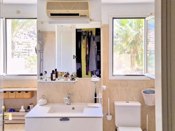 b98le8d7m9k3degpefzhs0lif8u4xzvzhwxtmggyekxx9