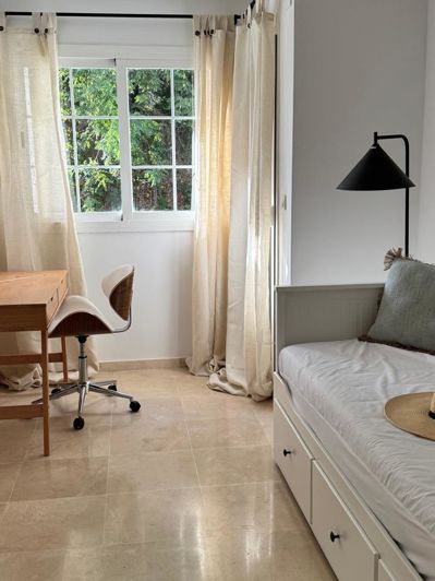 Image No.25-3 Bed Apartment for sale